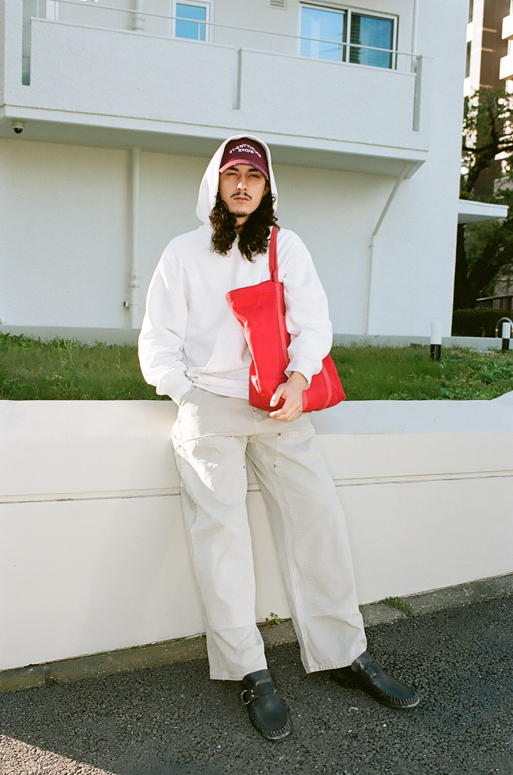 Distressed Everything Ends Cap BLK / Look Back and Laugh Books