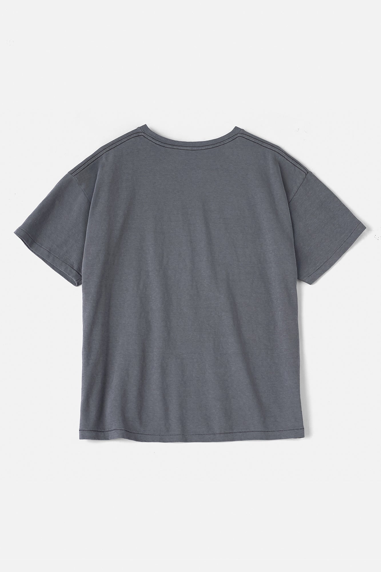 Faded Blank S/S tee inspired by the ’60s and ’70s / Harbor Grey