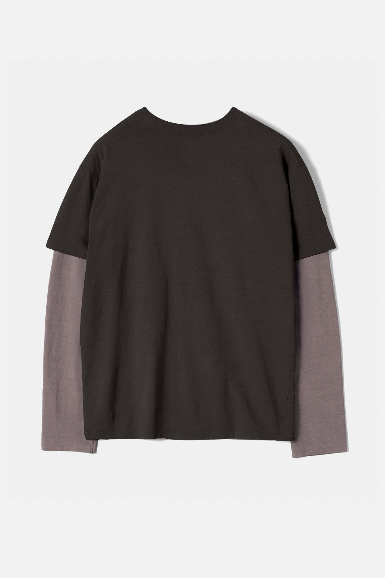 Faded Blank Layered tee inspired by the ’60s and ’70s / Mud Brown