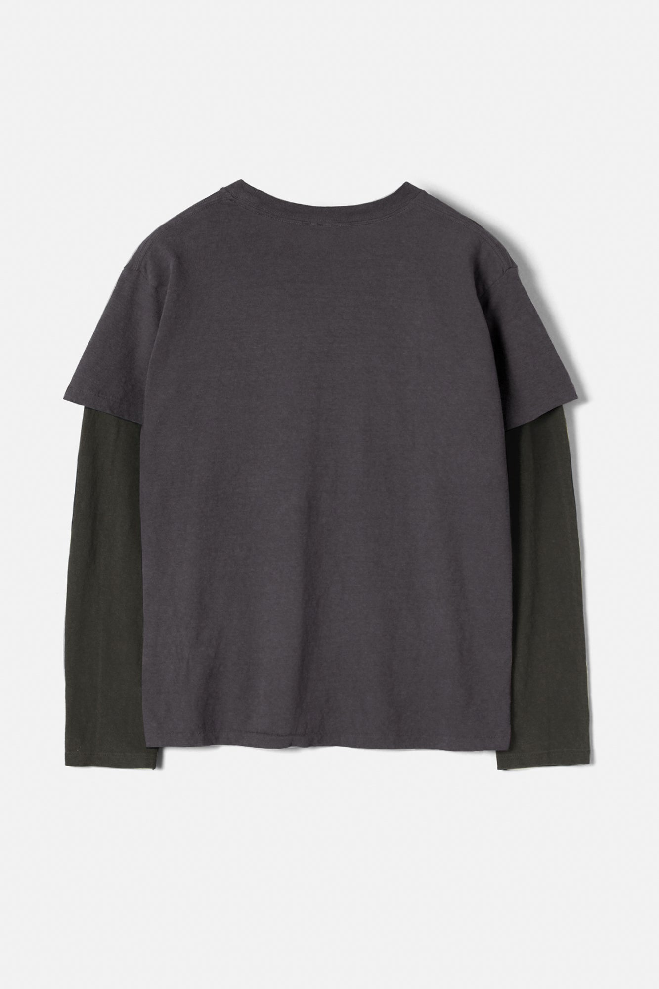 Faded Blank Layered tee inspired by the ’60s and ’70s / Navy Grey