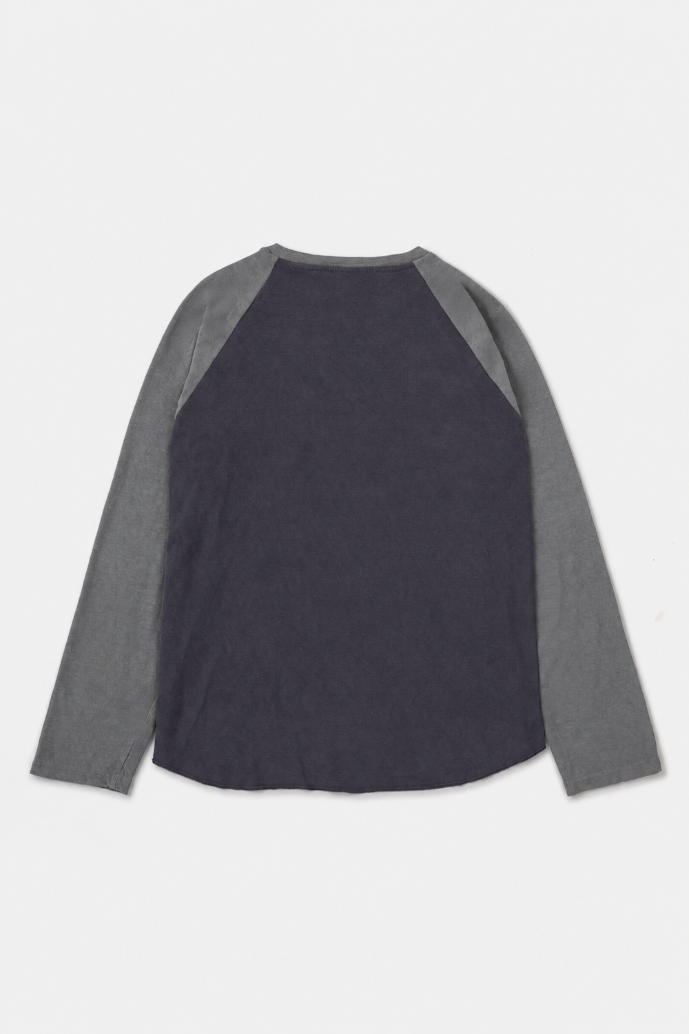 Faded Two-Tone Raglan Tee / Navy Grey × Cement Grey