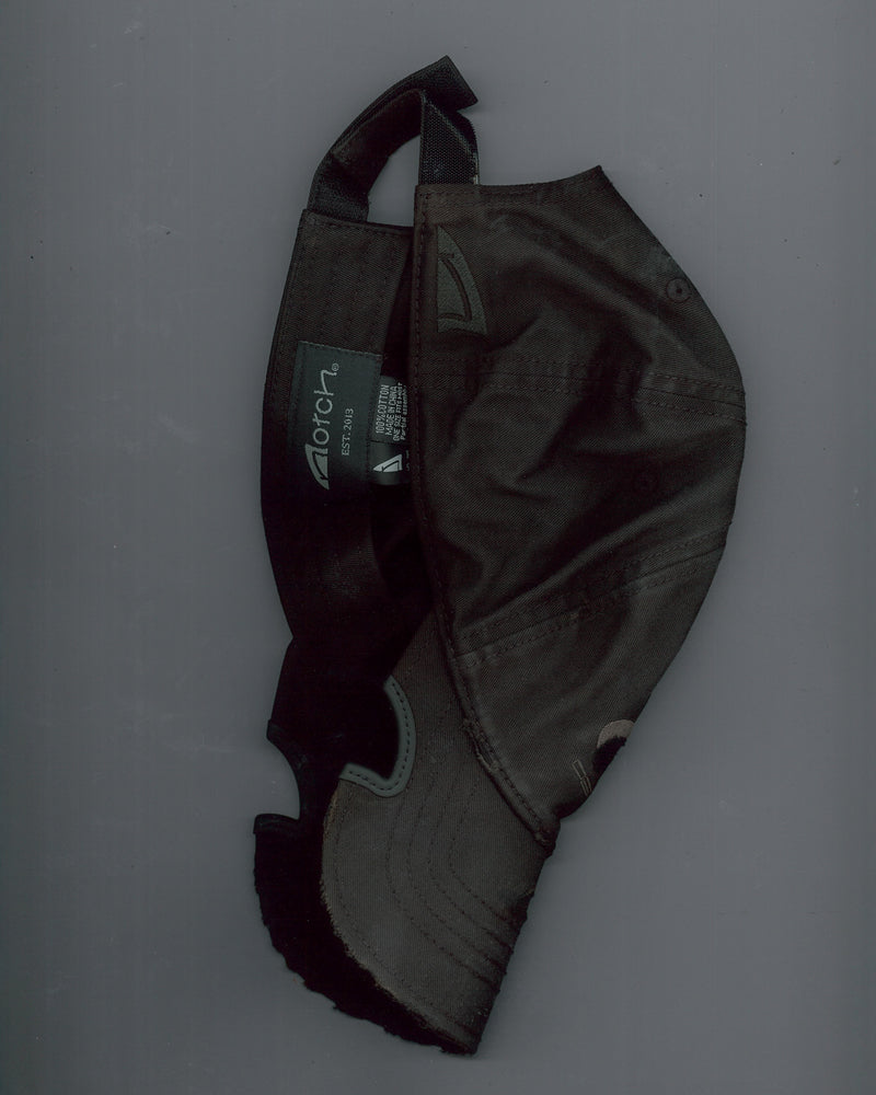 
                  
                    Distressed Notch Cap / Faded Black
                  
                