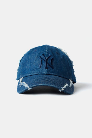 
                  
                    DISTRESSED 9TWENTY DENIM Cap NY Yankees / NEW ERA
                  
                