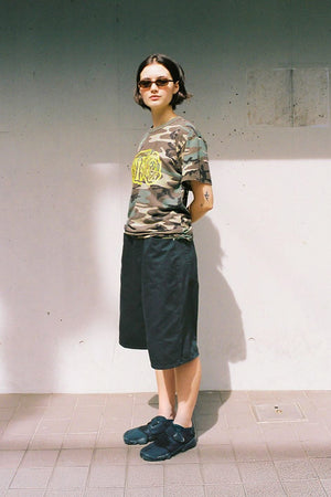 
                  
                    92' Loose-Fit Faded Shorts Cutoff / WHT
                  
                