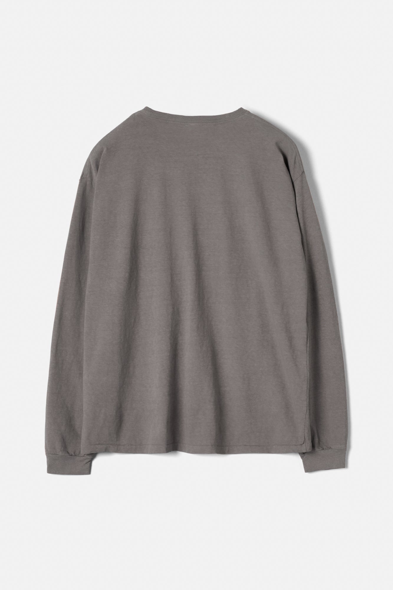 Faded Blank L/S tee inspired by the ’60s and ’70s /  Smoky Quartz