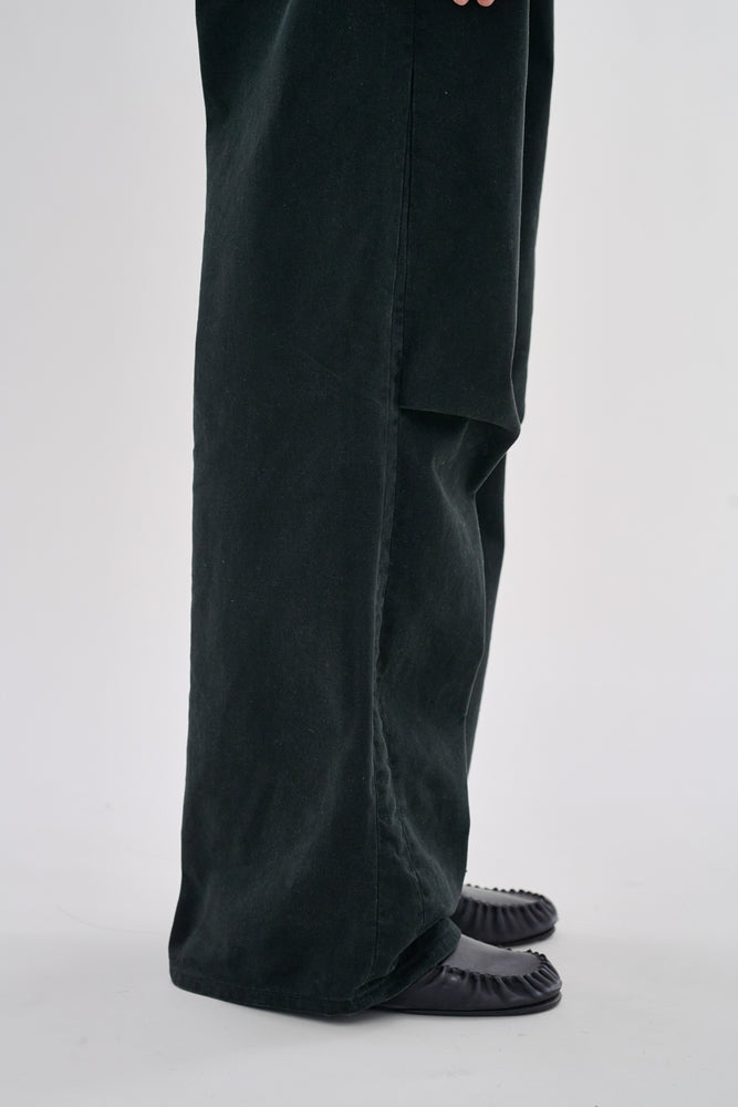 
                  
                    Knee Pleated Baggy Pants - Faded BLK
                  
                