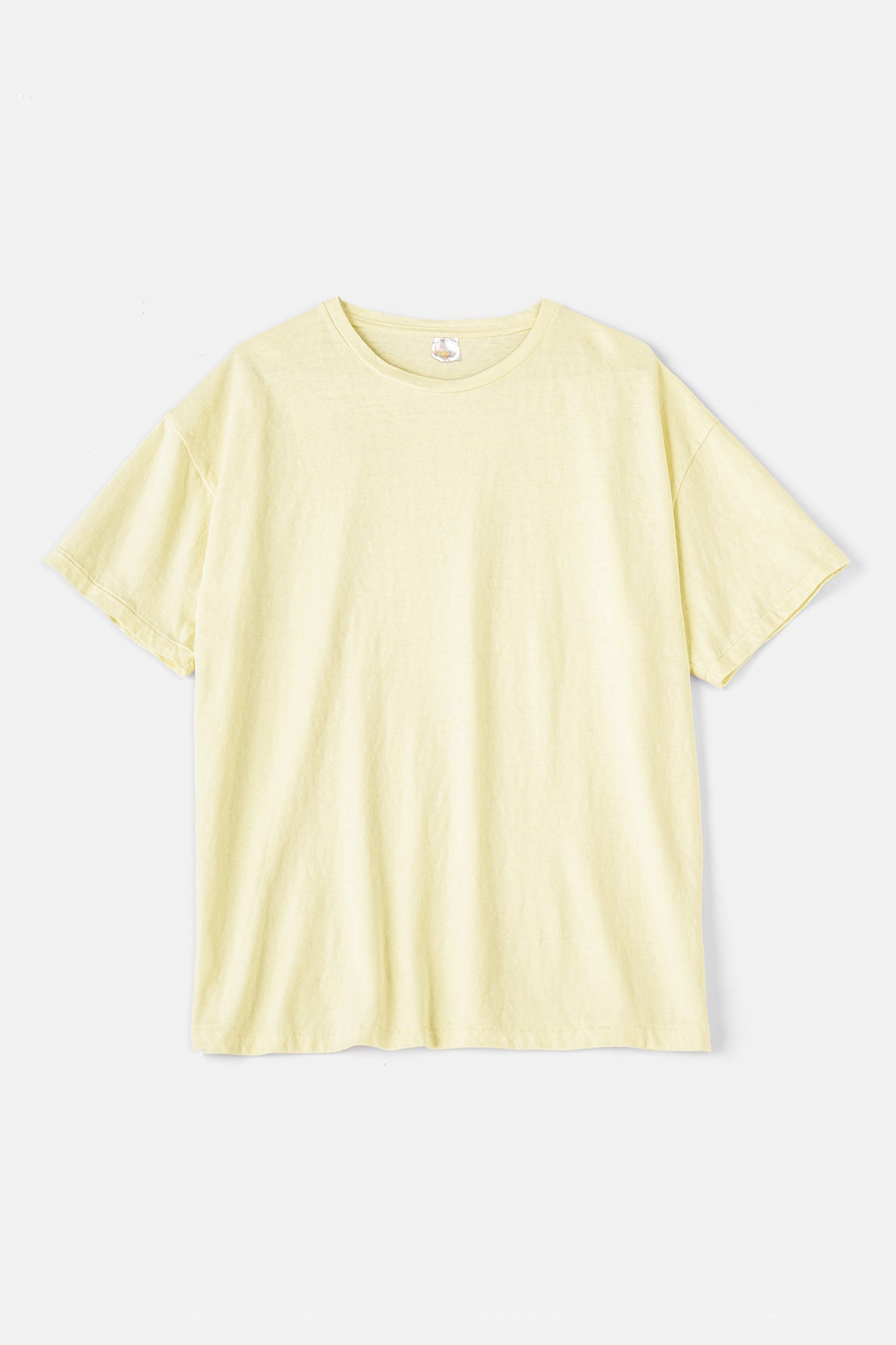 Faded Blank S/S tee inspired by the ’60s and ’70s / Soft Yellow