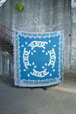 
                  
                    Chain motif Blanket Designed by Jordan Johnson
                  
                