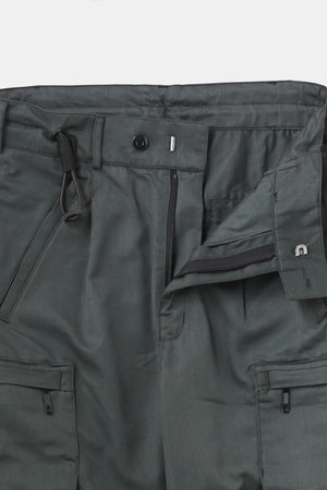 
                  
                    Unknow #231156 / Field Cargo Trousers - Green patch
                  
                
