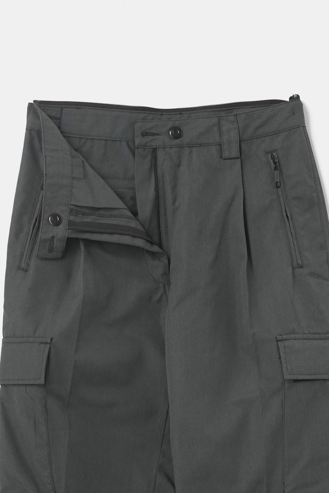 
                  
                    Unknow #231156 / Field Cargo Trousers #2
                  
                