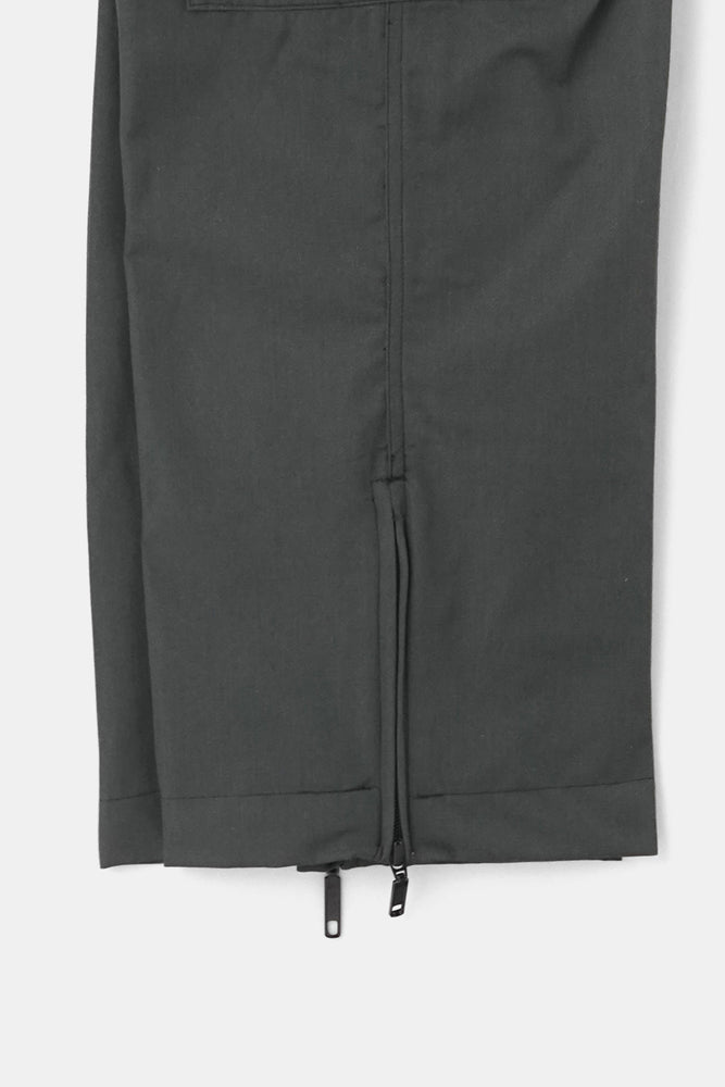 
                  
                    Unknow #231156 / Field Cargo Trousers #2
                  
                